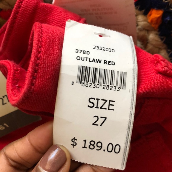 DL1961 Outlaw Red - Picture 3 of 3